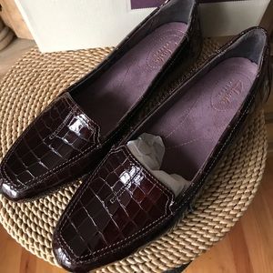 Clark loafers NIB Brown